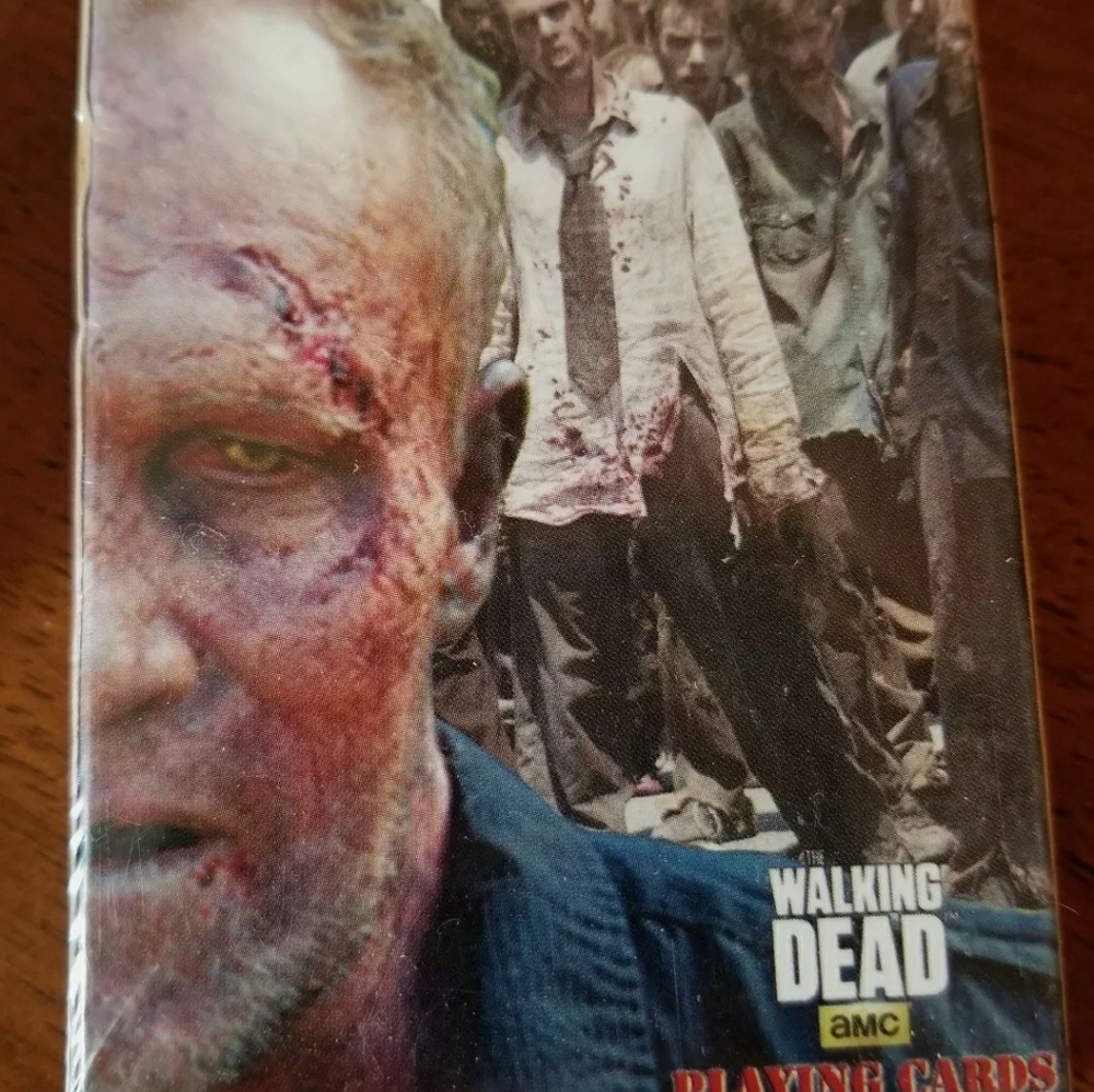 The Walking Dead Official Playing Cards Collectibl